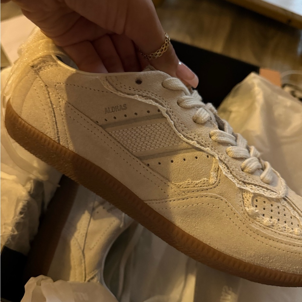 Aldoas Cream Sneakers with Brown Sole